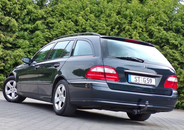 Mercedes-Benz Klasa E cena 25500 przebieg: 198000, rok produkcji 2004 z Gostynin małe 254